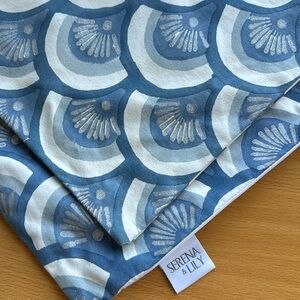 Serena & Lily blue pillow💙🩵